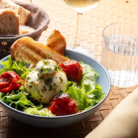 Artémis Hôtel&spa Bistro Coquet Hotel 3*