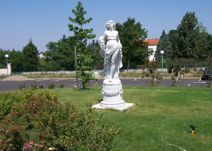 Artemis & Bistro Coquet Отель